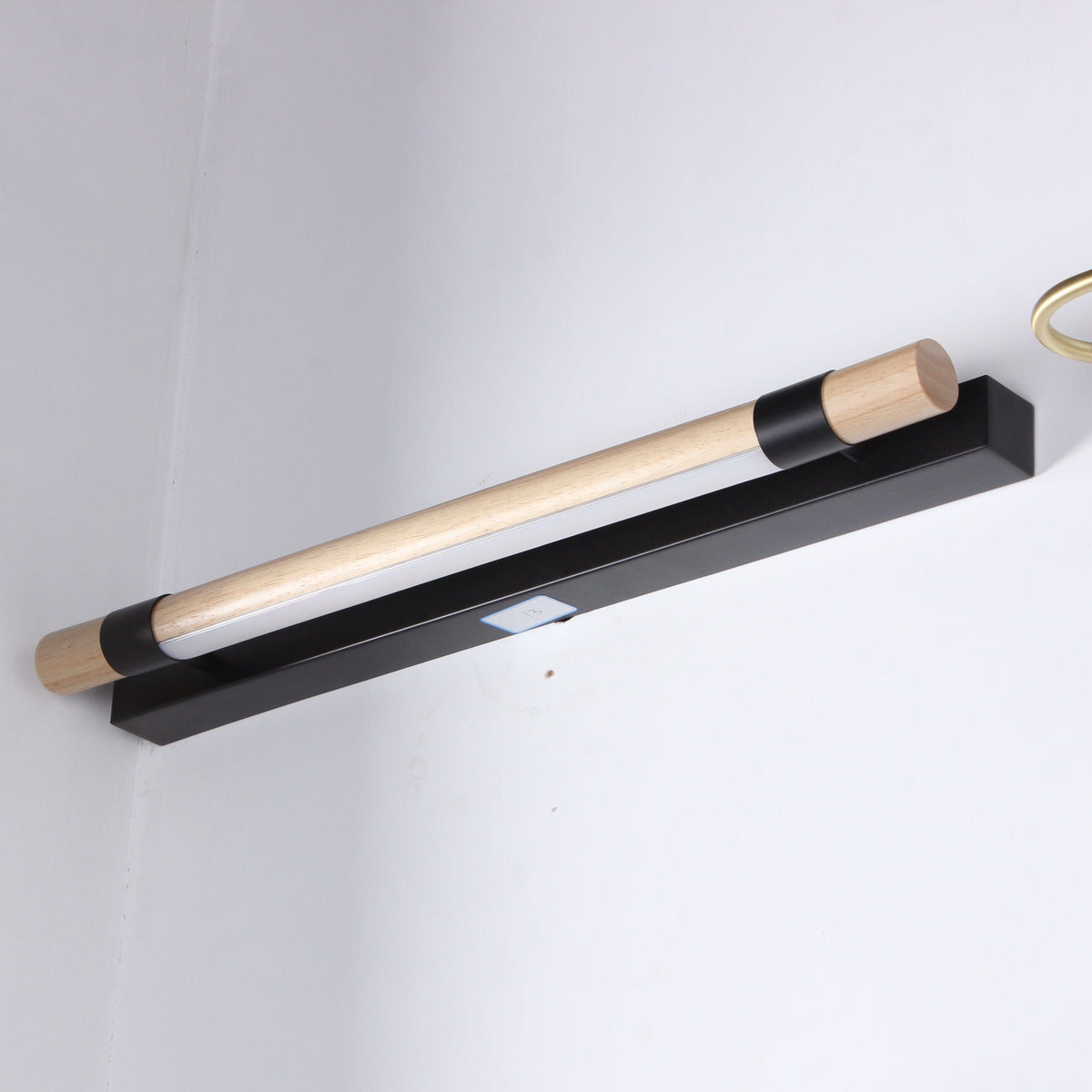 Yurick | Bathroom Light - Detail View #2 | HomeCartel