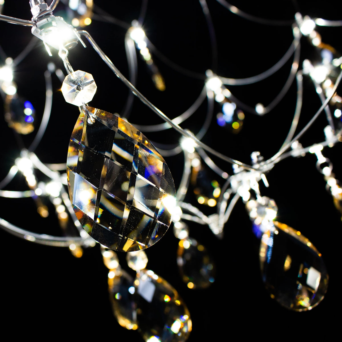 Hediley | Modern Chandelier - Detail View #9 | HomeCartel