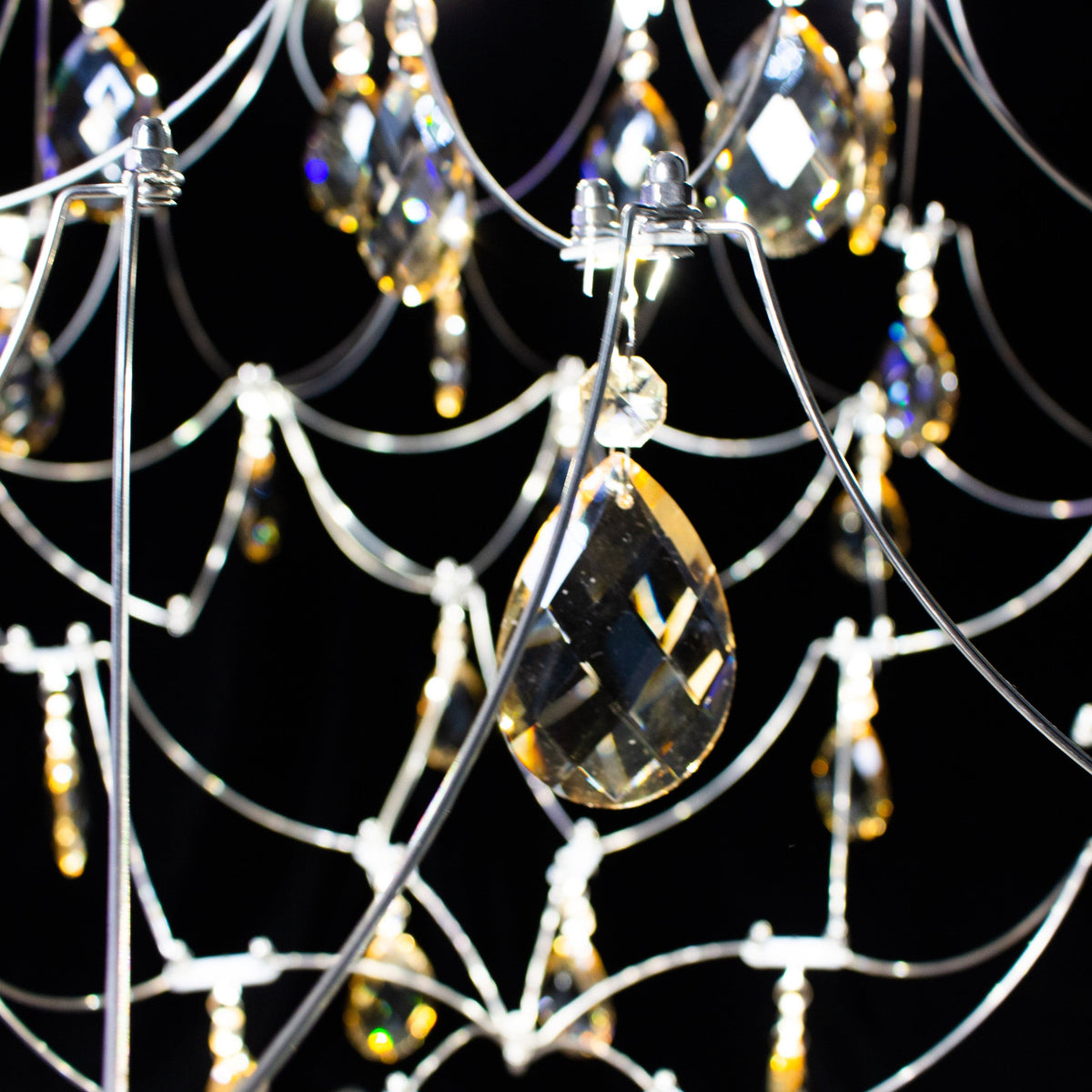 Hediley | Modern Chandelier - Detail View #10 | HomeCartel