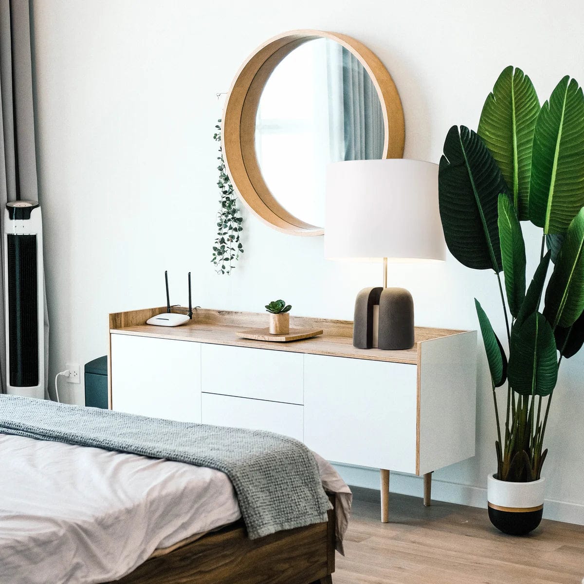 Jervis | Table Lamp - Home Cartel ®