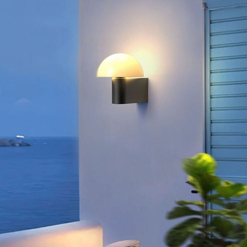 Berlom | Outdoor Wall Light