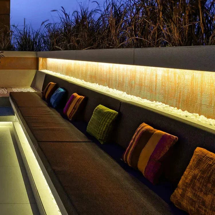 Talim | Outdoor Linear LED Panel