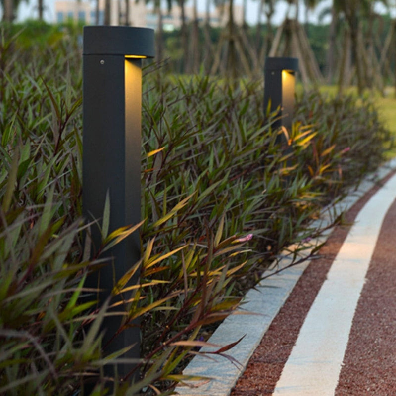 Noelle | Outdoor Pathway Light