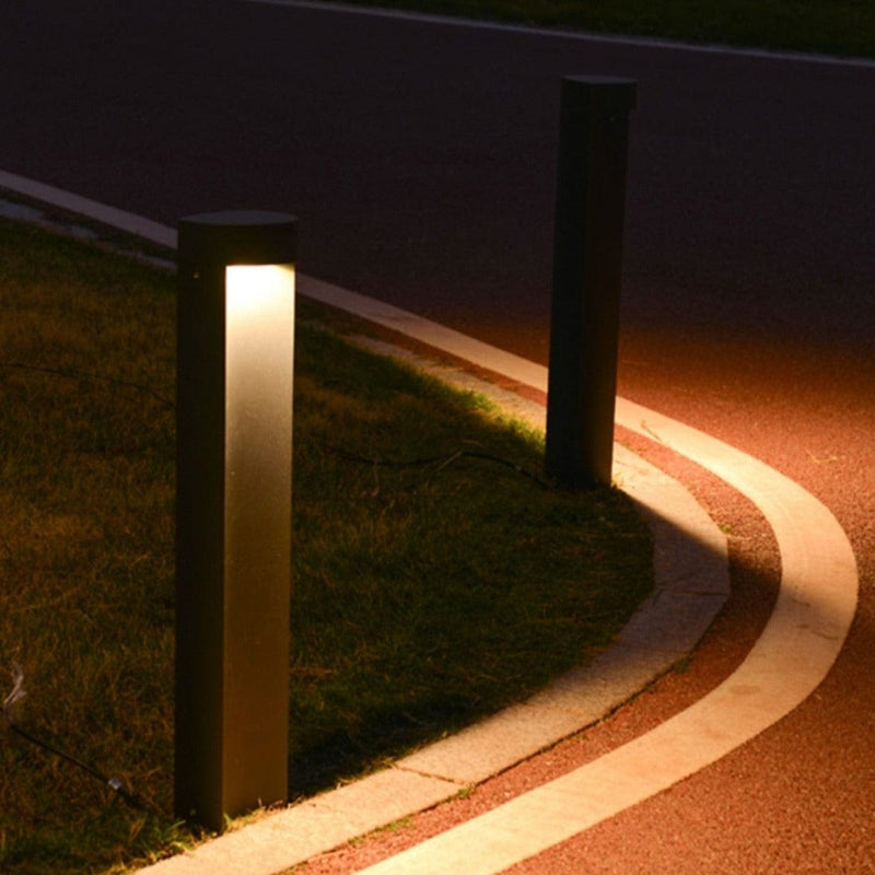 Noelle | Outdoor Pathway Light