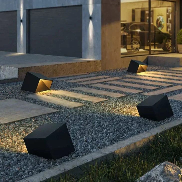 Clivon | Outdoor Pathway Light - Detail View #4 | HomeCartel