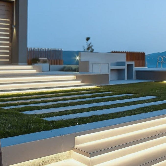 Kalik | Outdoor Linear Light - Detail View #3 | HomeCartel