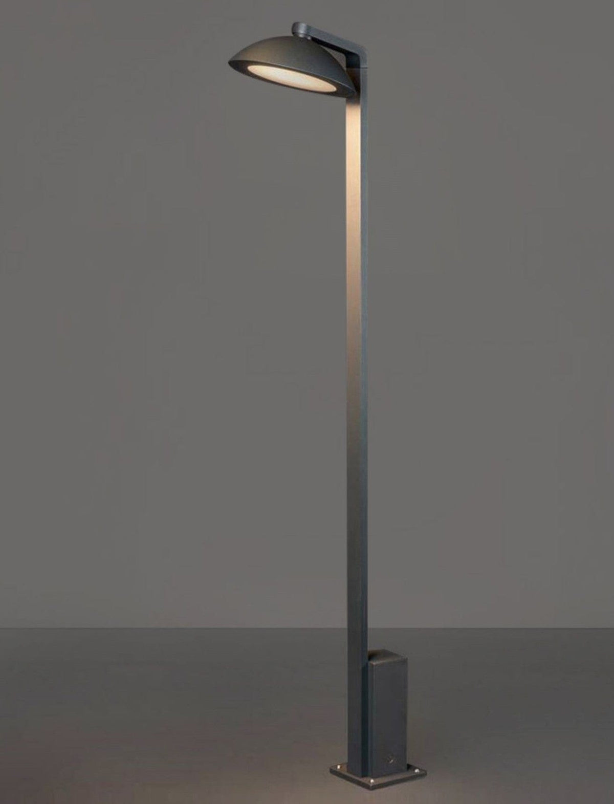Corette | Outdoor Pathway Light - Home Cartel ®