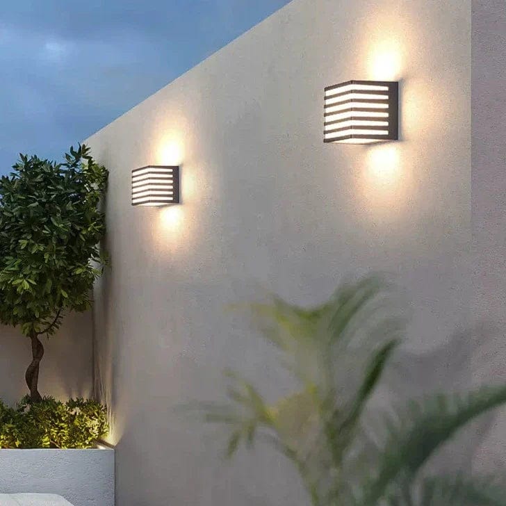 Sopio | Outdoor Wall Light