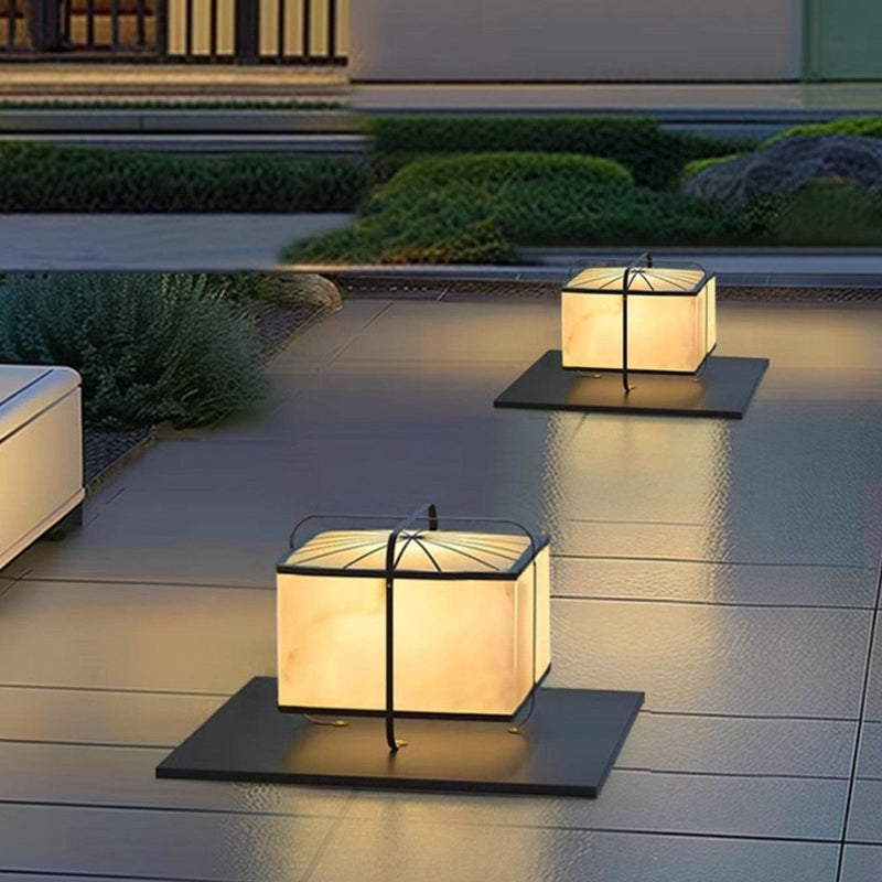 Kreiya | Outdoor Patio Light