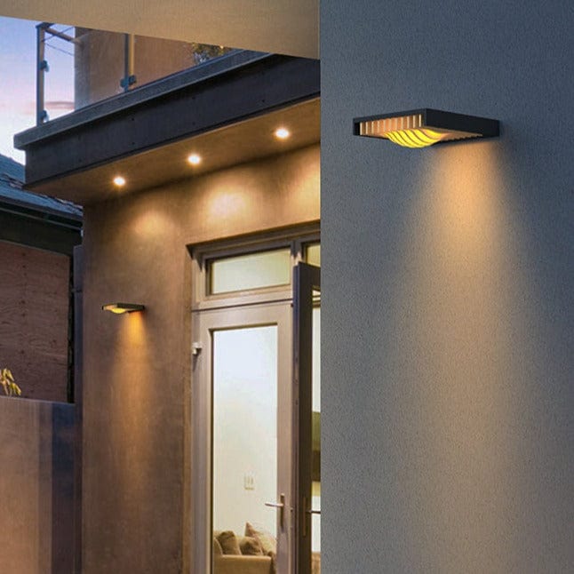 Soteris | Outdoor Wall Light