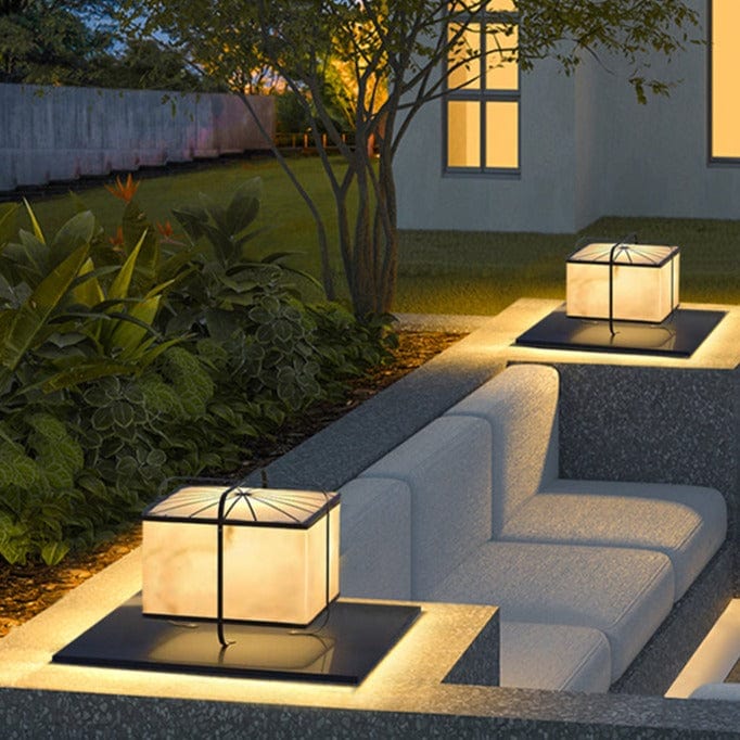 Kreiya | Outdoor Patio Light