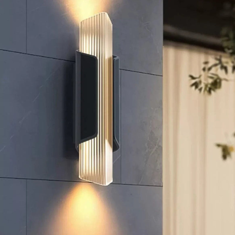 Ramazi | Outdoor Wall Light