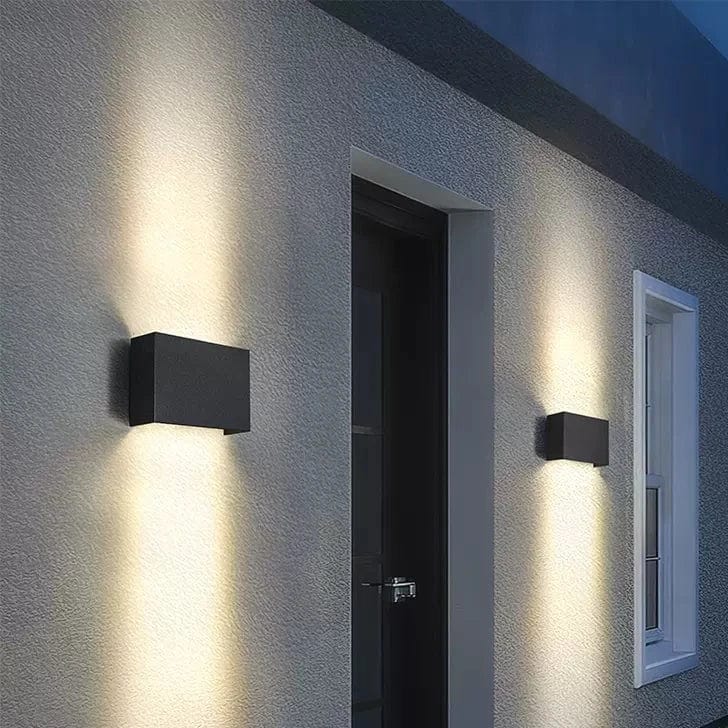 Jarmal | Outdoor Wall Light