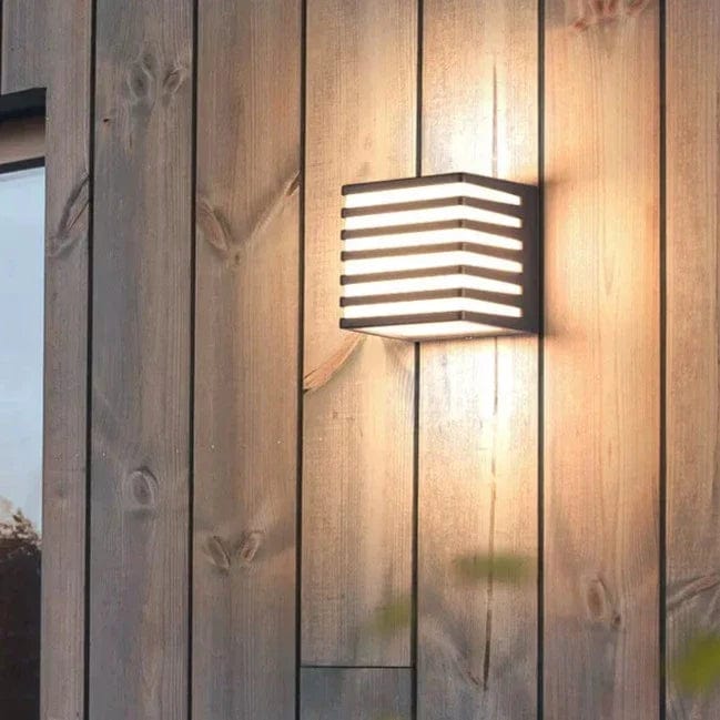 Sopio | Outdoor Wall Light