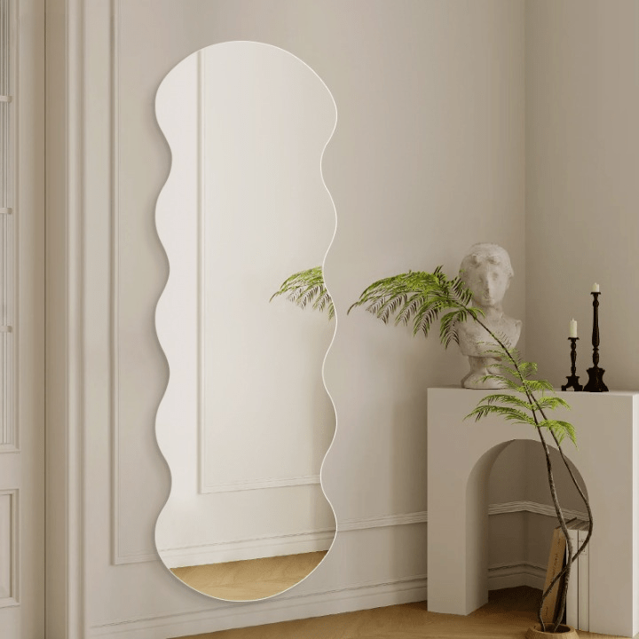 Herculano | Non-Lighted Mirror - Detail View #2 | HomeCartel