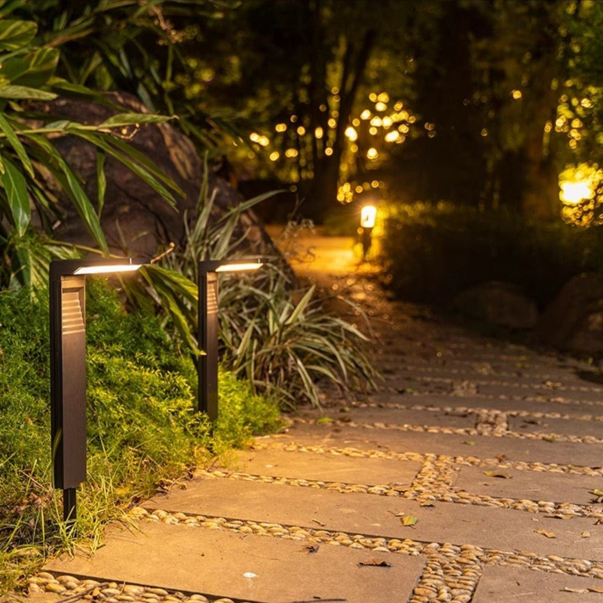 Arianna | Outdoor Pathway Light - Home Cartel ®