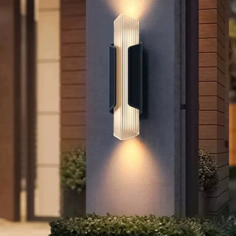 Ramazi | Outdoor Wall Light