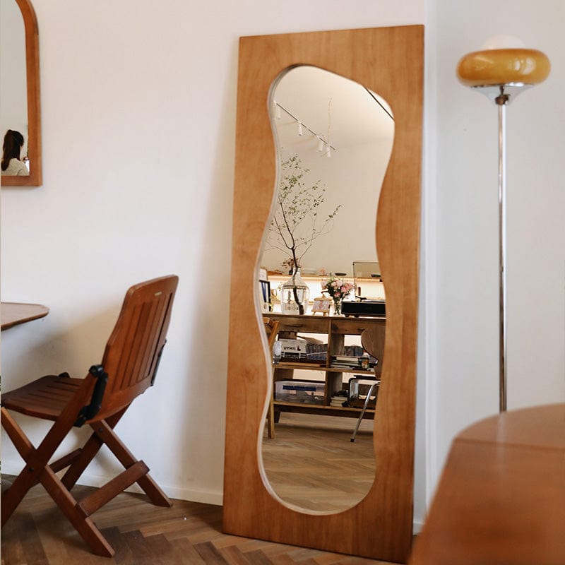 Telire | Non-Lighted Mirror - Detail View #2 | HomeCartel