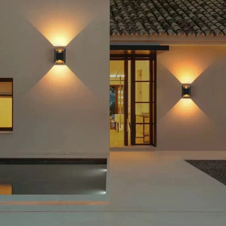 Venla | Outdoor Wall Light