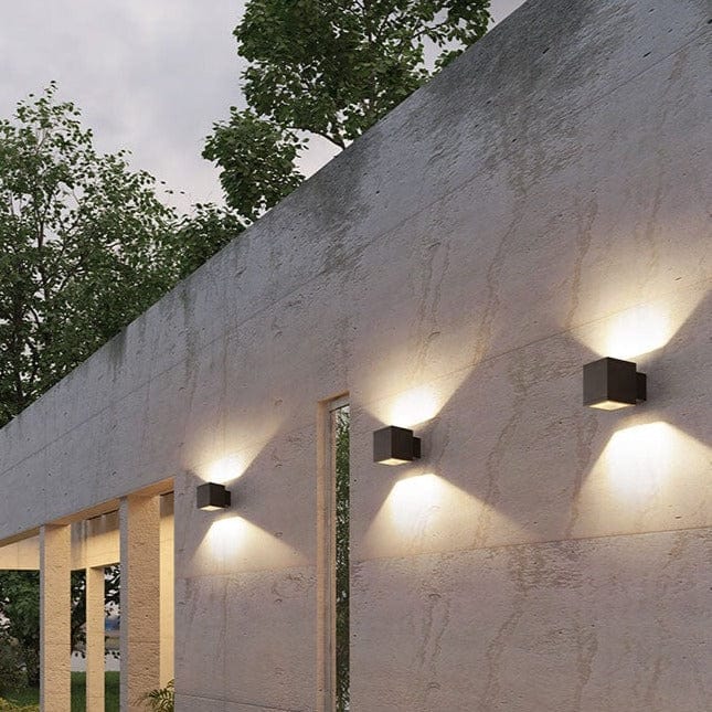 Gurino | Outdoor Wall Light