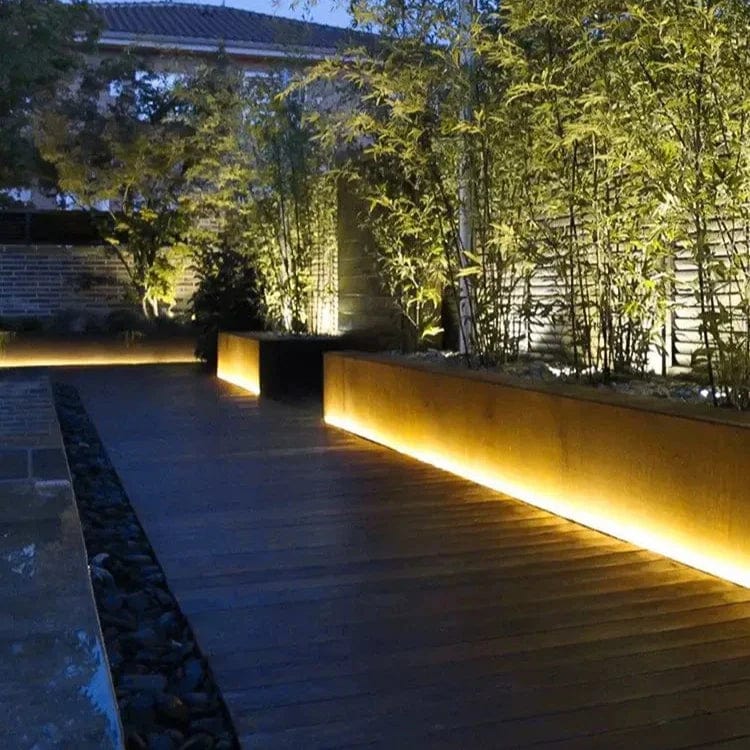 Talim | Outdoor Linear LED Panel