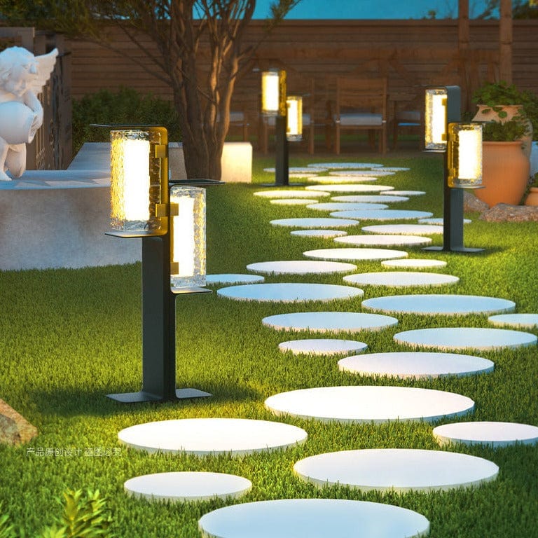 Cladio | Outdoor Pathway Light - Detail View #2 | HomeCartel