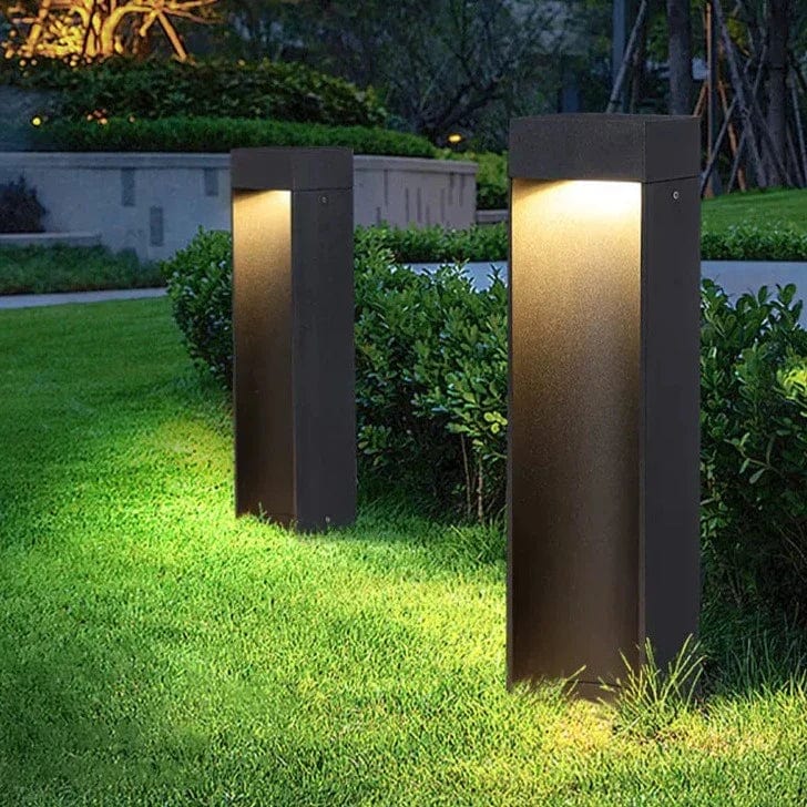 Daimy | Outdoor Pathway Light - Detail View #3 | HomeCartel