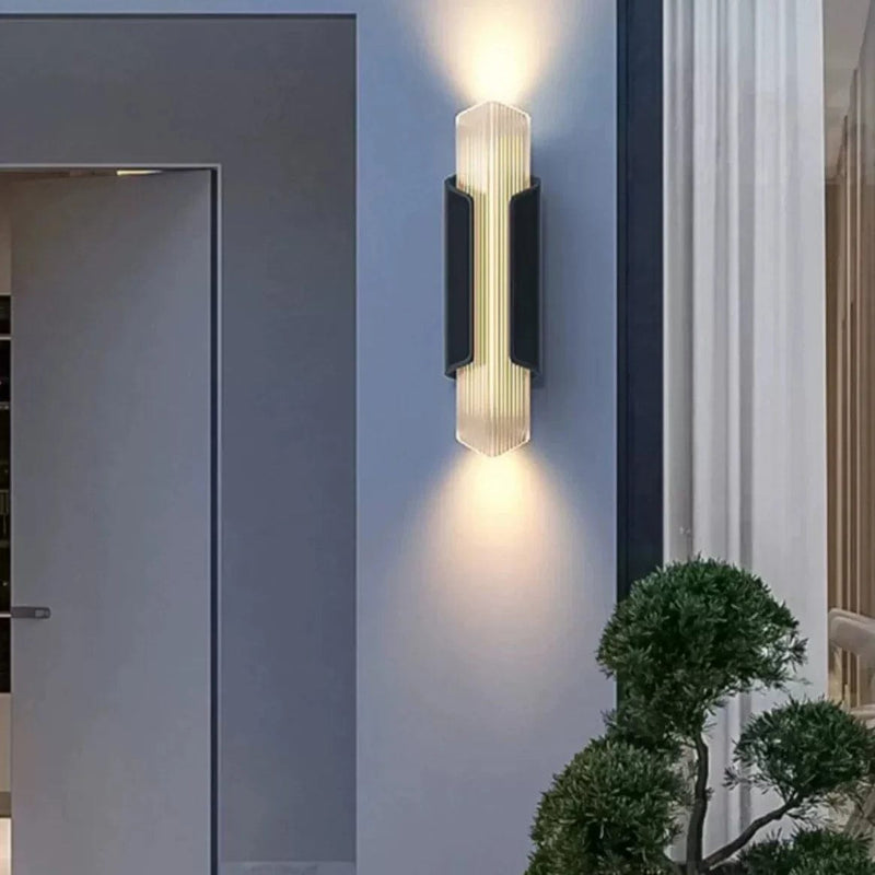 Ramazi | Outdoor Wall Light