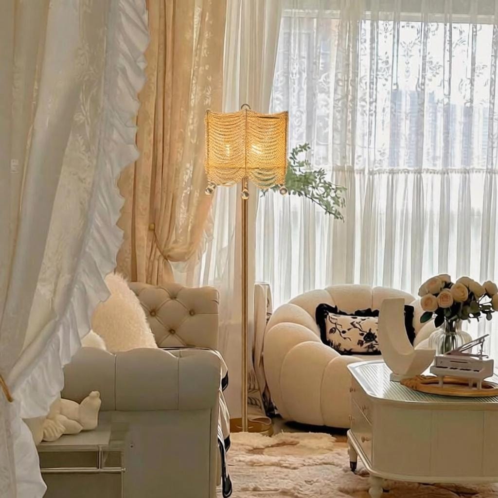 Clystra | Floor Lamp - Detail View #3 | HomeCartel