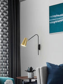 Mavessa Une | Wall Light Swing Arm