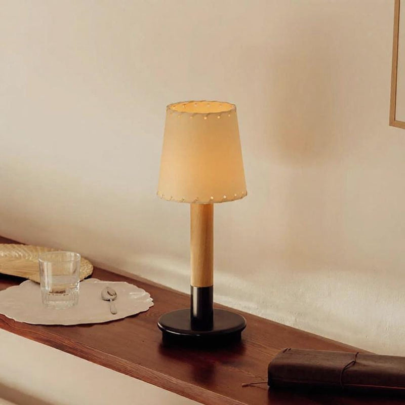 Tavrenora | Outdoor Table Lamp