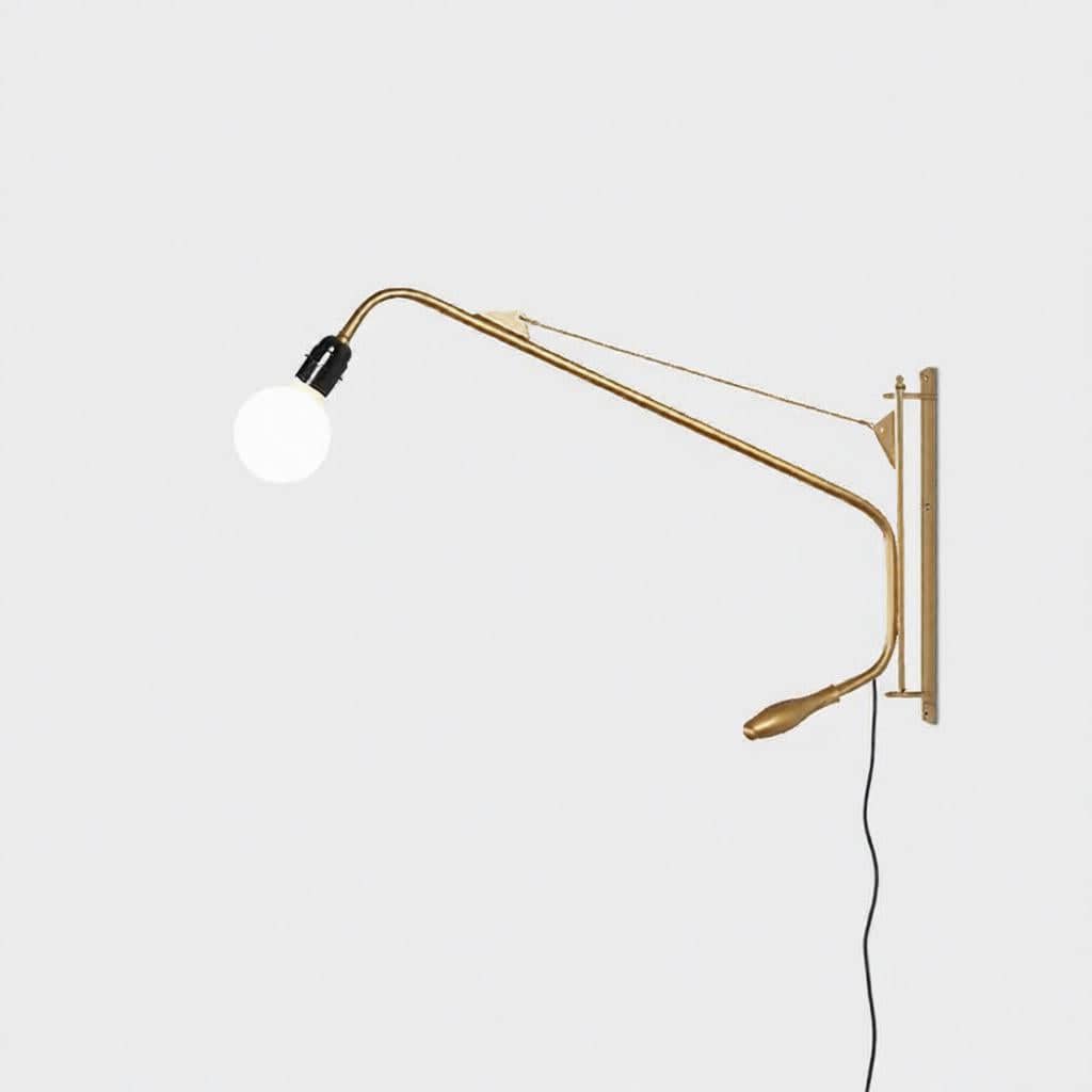 Yaraveth Une | Wall Light - Detail View #2 | HomeCartel