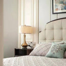 Skulte | Shaded Table Lamp