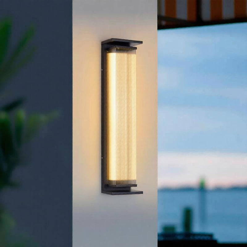 Ravonys | Outdoor Wall Light