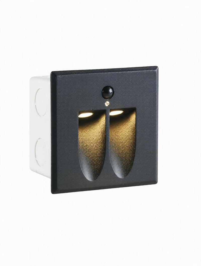 Calvanissea | Outdoor Step Light