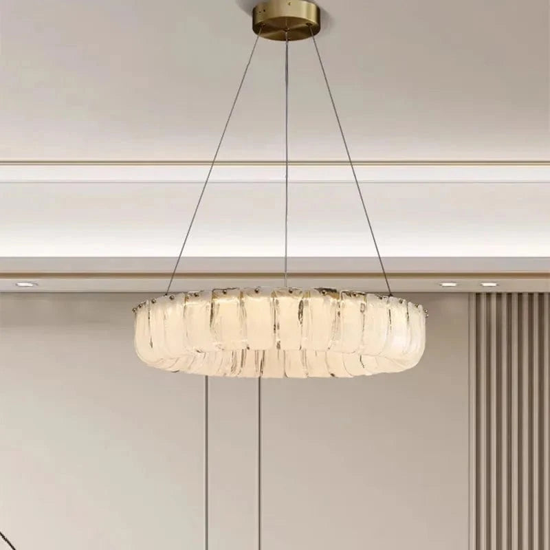 Keldora Une | Chandelier