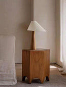 Ilythra Une I Table Lamp