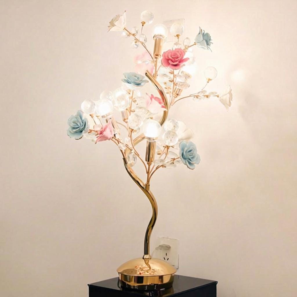 Zornavisse A | Crystal Table Lamp - Detail View #2 | HomeCartel