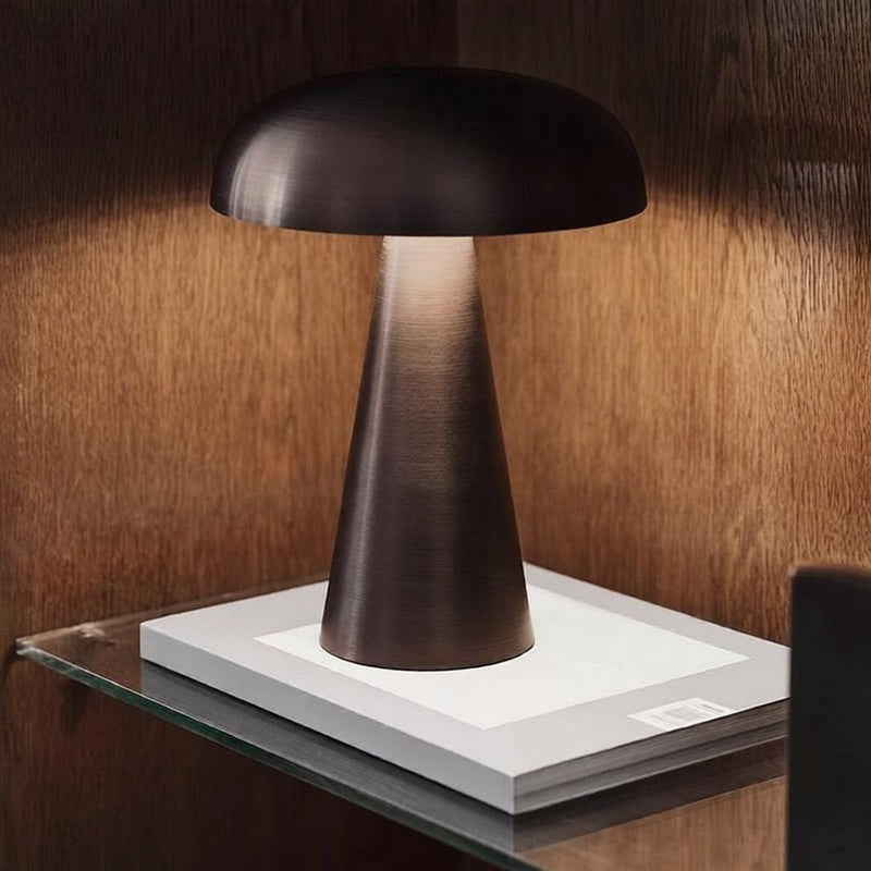 Aelwyneth | Outdoor Table Lamp