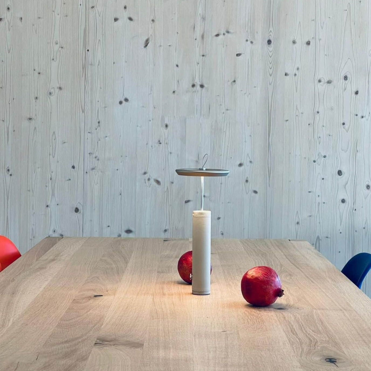 Vane | Rechargeable Table Lamp - Detail View #3 | HomeCartel