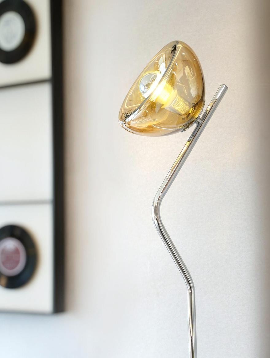 Valonar I Floor Lamp - Detail View #2 | HomeCartel
