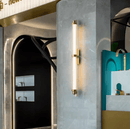 Zevrin Une | Linear Wall Light