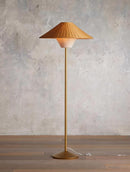 Fenwyrde A I Floor Lamp