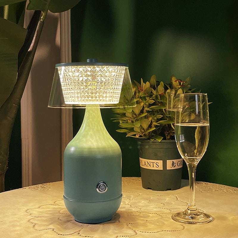 Quelrina | Outdoor Table Lamp