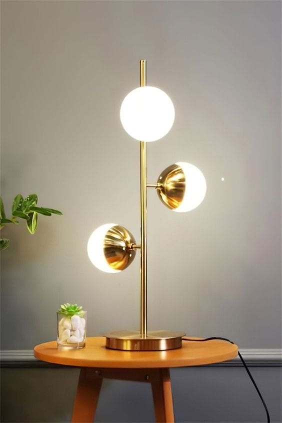 Urania | Modern Table Lamp