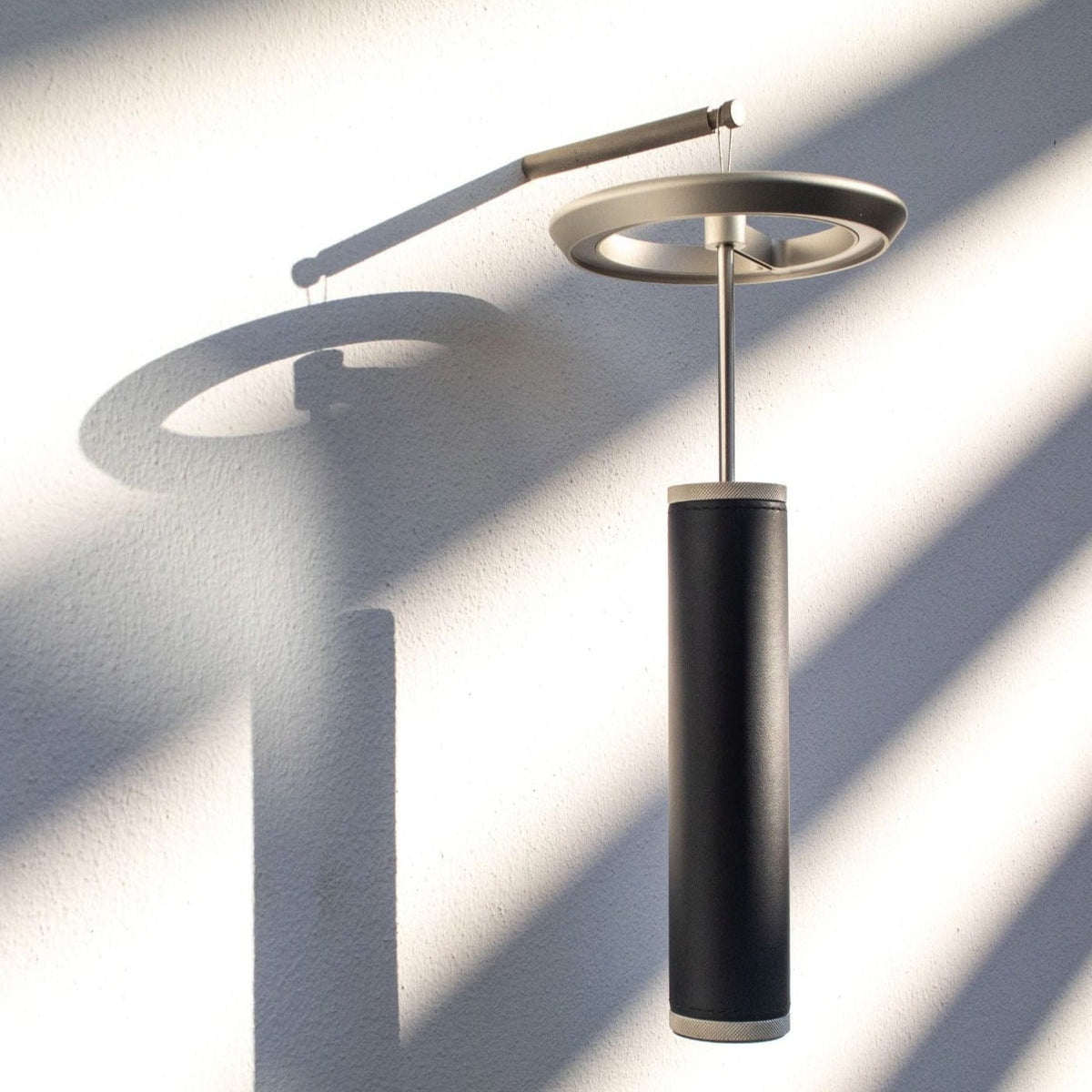 Vane | Rechargeable Table Lamp - Detail View #6 | HomeCartel