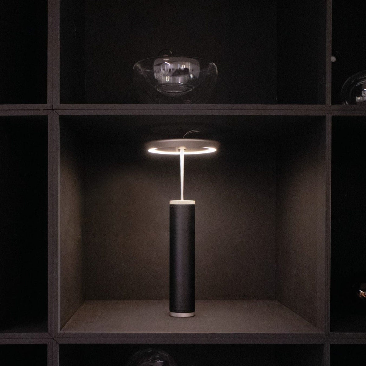 Vane | Rechargeable Table Lamp - Detail View #2 | HomeCartel