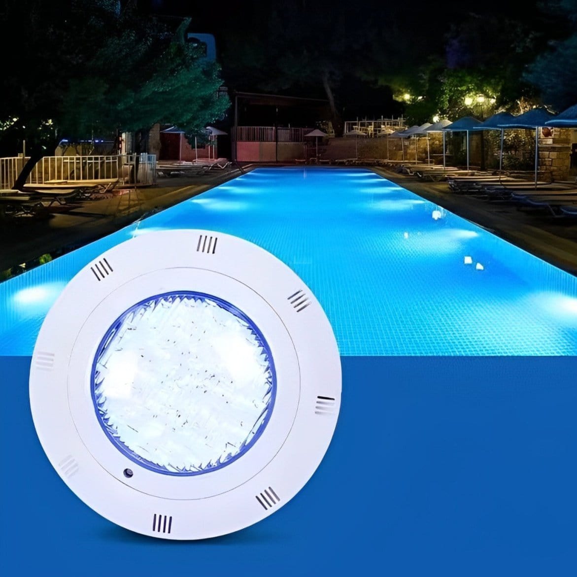 Erik | Swimming Pool Light - Detail View #2 | HomeCartel