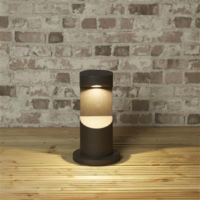 Heini | Outdoor Pathway Light - Detail View #3 | HomeCartel