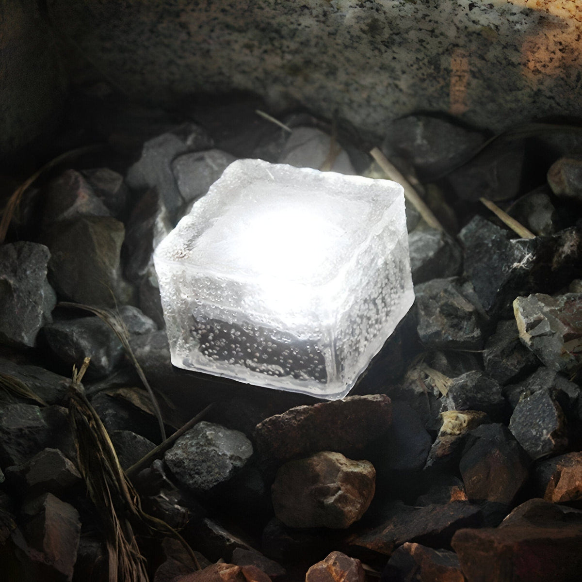 Kabo | Outdoor Step Light - Modern ARCHITECTURAL OUTDOOR | HomeCartel Philippines